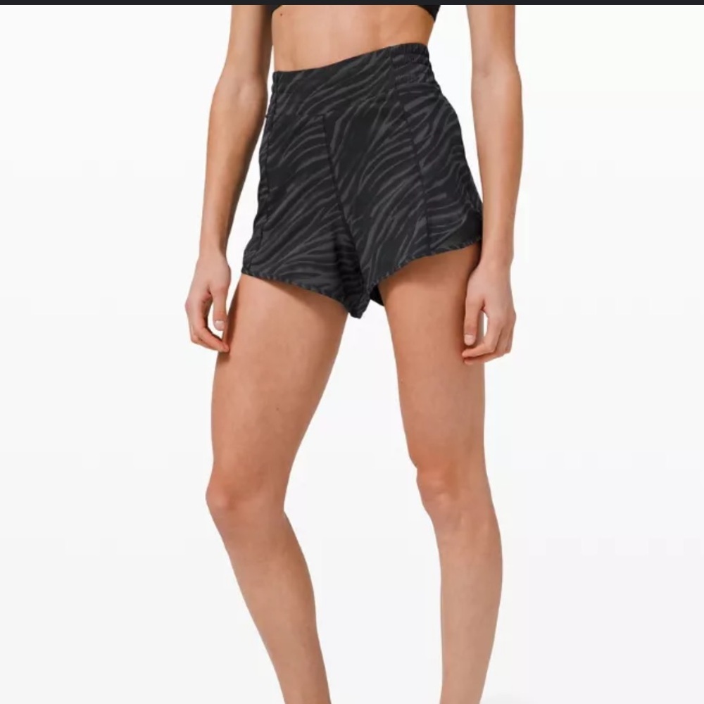 Lululemon hotty hot 4 inch